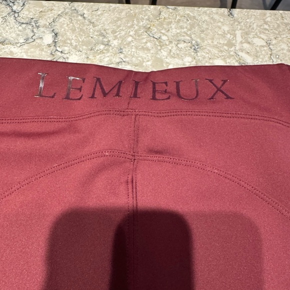 Lemieux Burgundy Pull On Breeches.Never worn!!
New w/out tags. - Picture 2 of 7